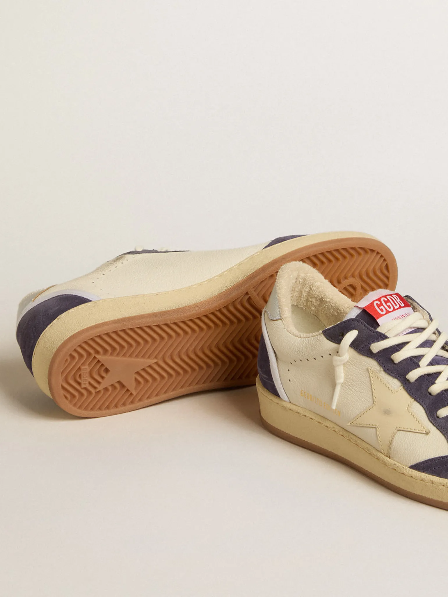 Best Ball Star LTD de napa e suede com estrela creme e talão prateado MULHER Ball Star