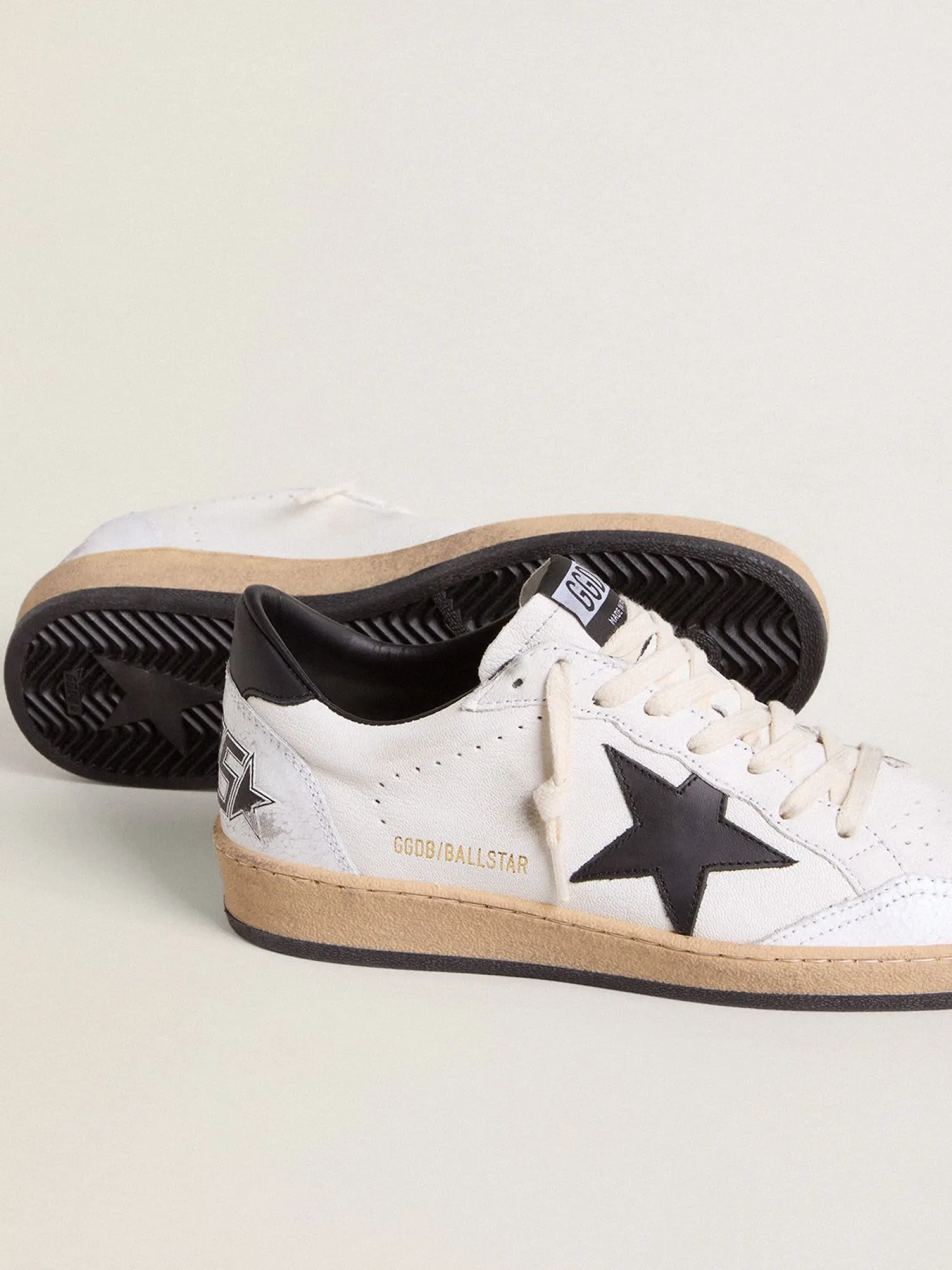 Flash Sale Ball Star masculino de napa branca com estrela preta Ball Star
