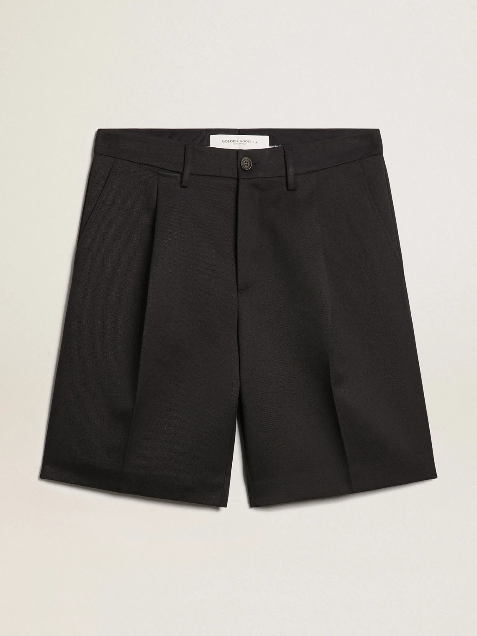 Outlet Bermuda masculina de lã azul-escura Jeans e calças