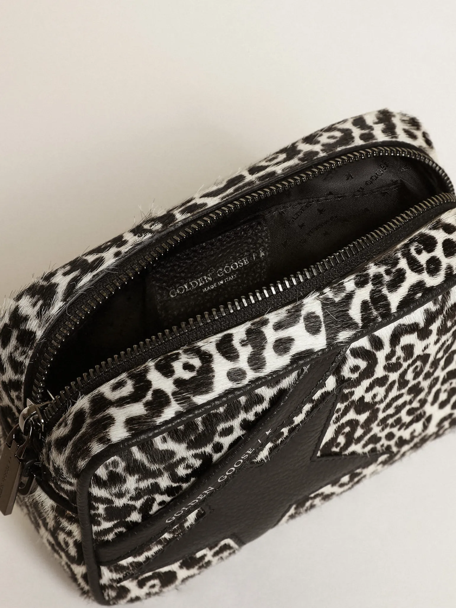 Fashion Bolsa Mini Star feminina de couro cavalinho leopardo preto e branco MULHER Minibolsas | Bolsas tiracolo