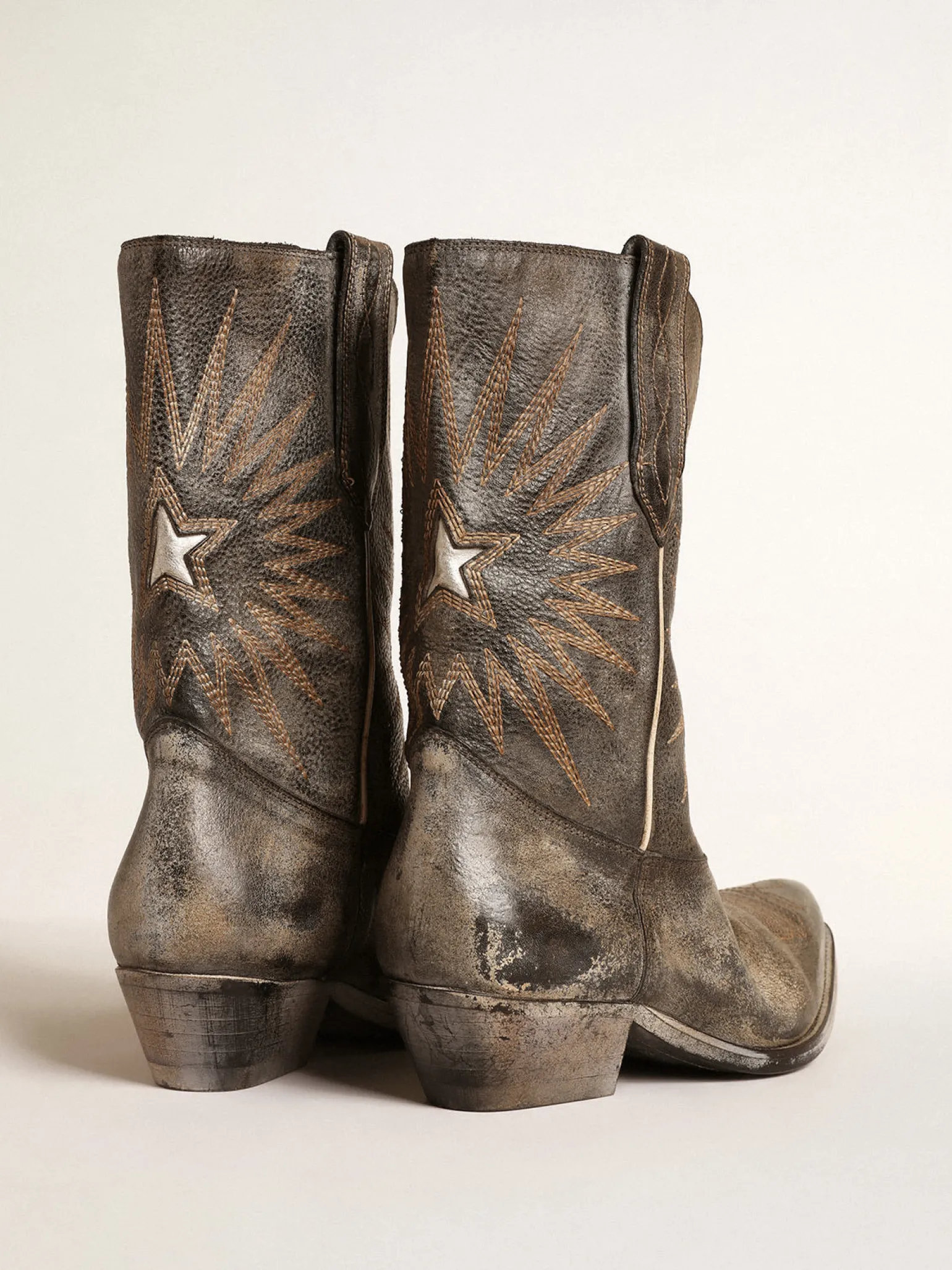 Discount Botas Wish Star femininas cano baixo de couro preto com estrela prateada MULHER Botas