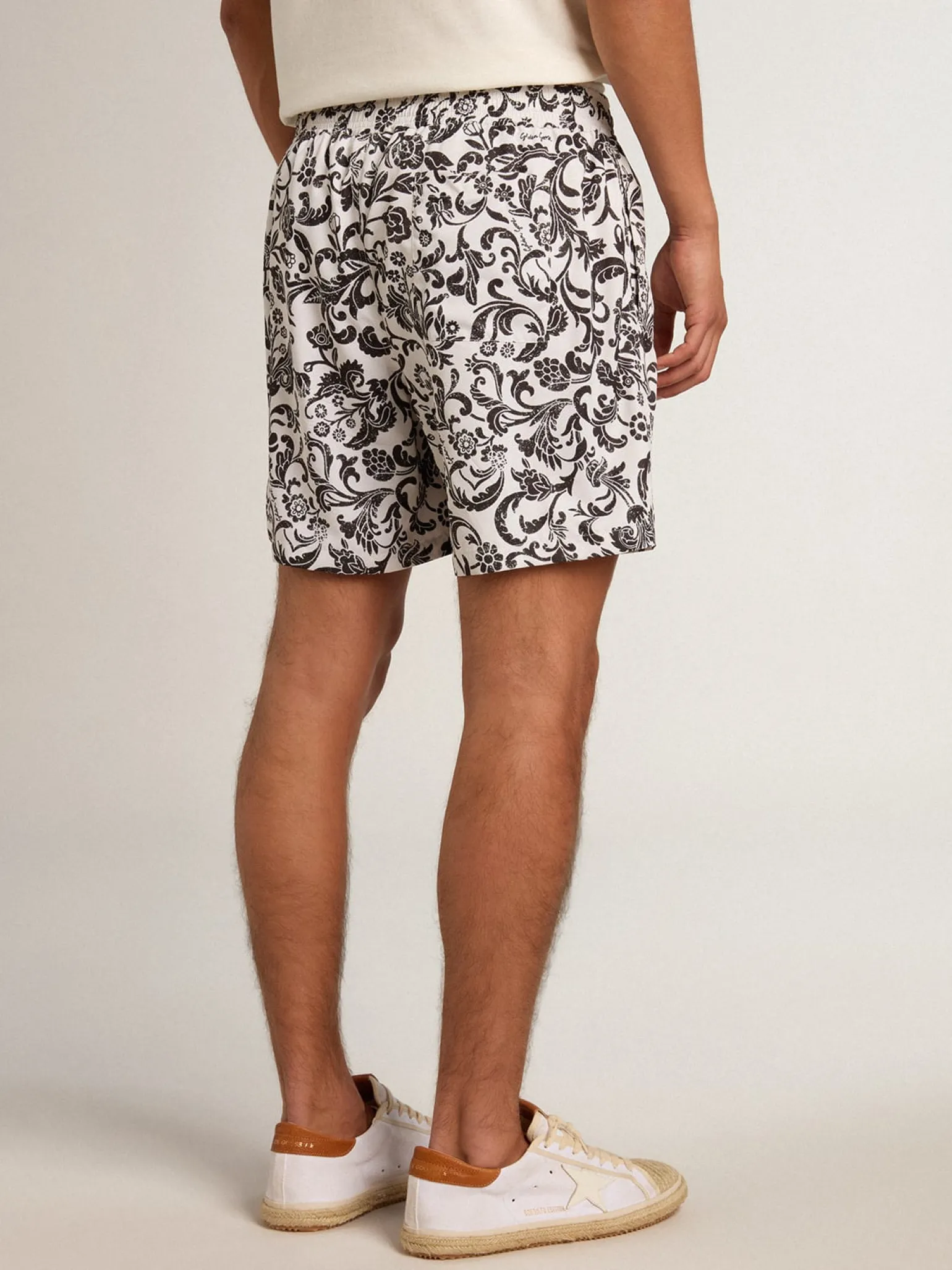 Flash Sale Calção boxer com estampa branca e preta all-over Beachwear
