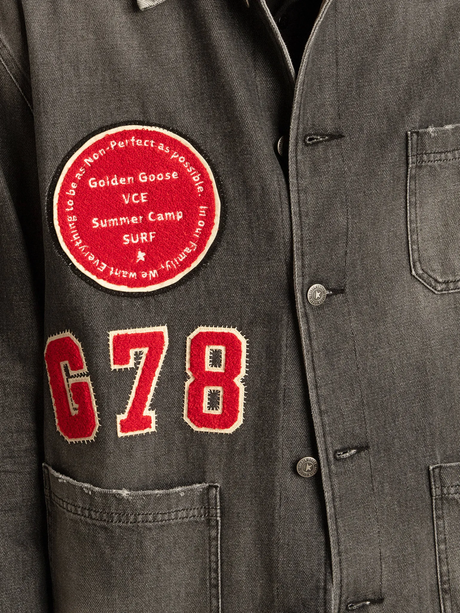Flash Sale Camisa jeans preta com patch Camisas
