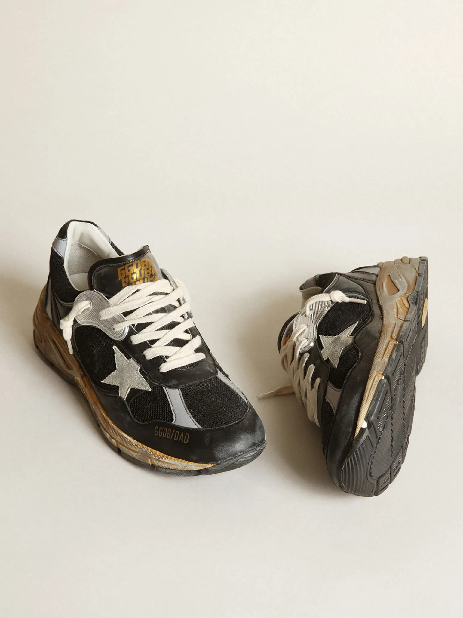 Flash Sale Dad-Star masculino de tela e napa pretas com estrela cor gelo Dad-Star