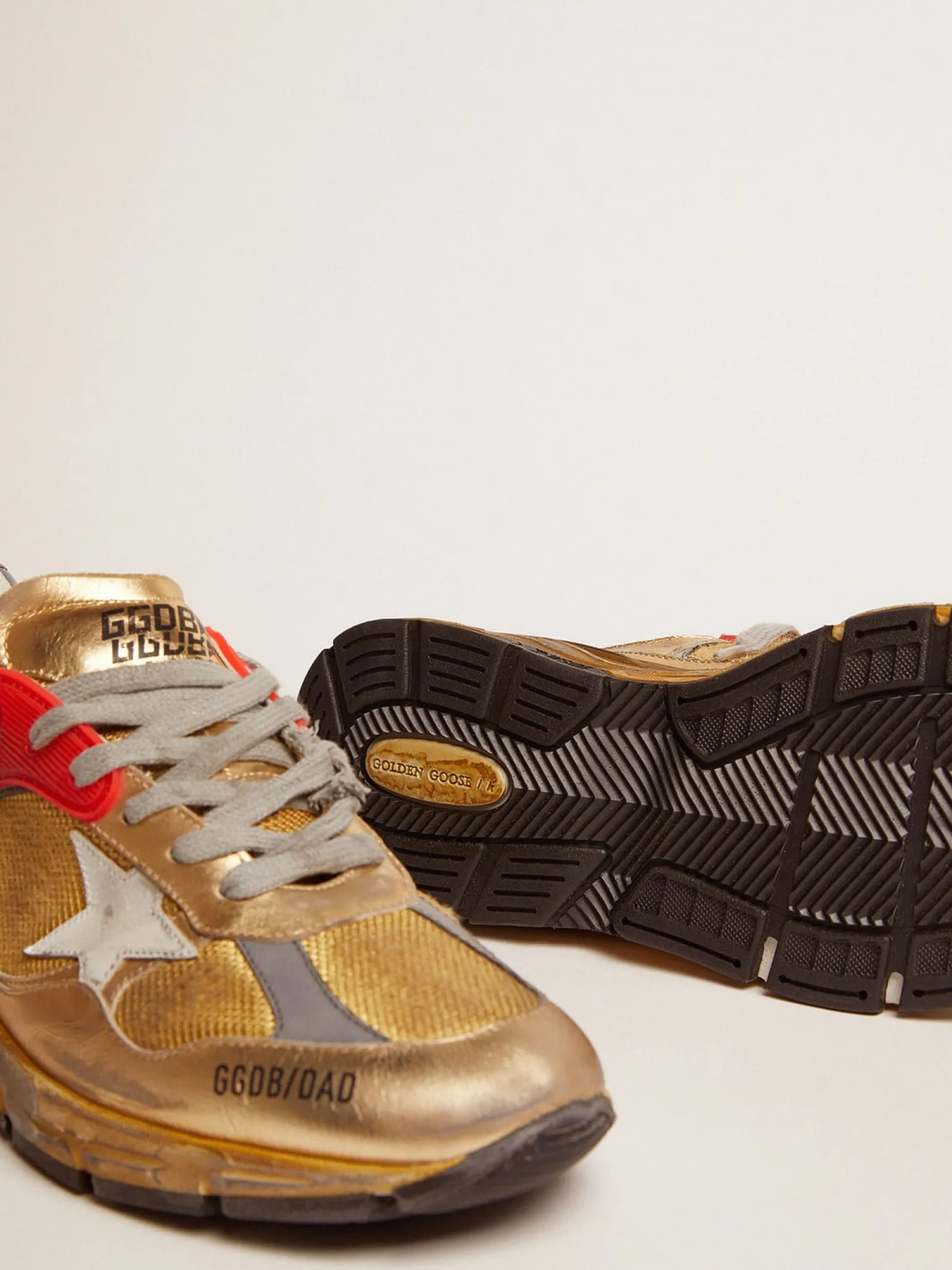 Outlet Dad-Star masculino dourado com acabamento desgastado Dad-Star