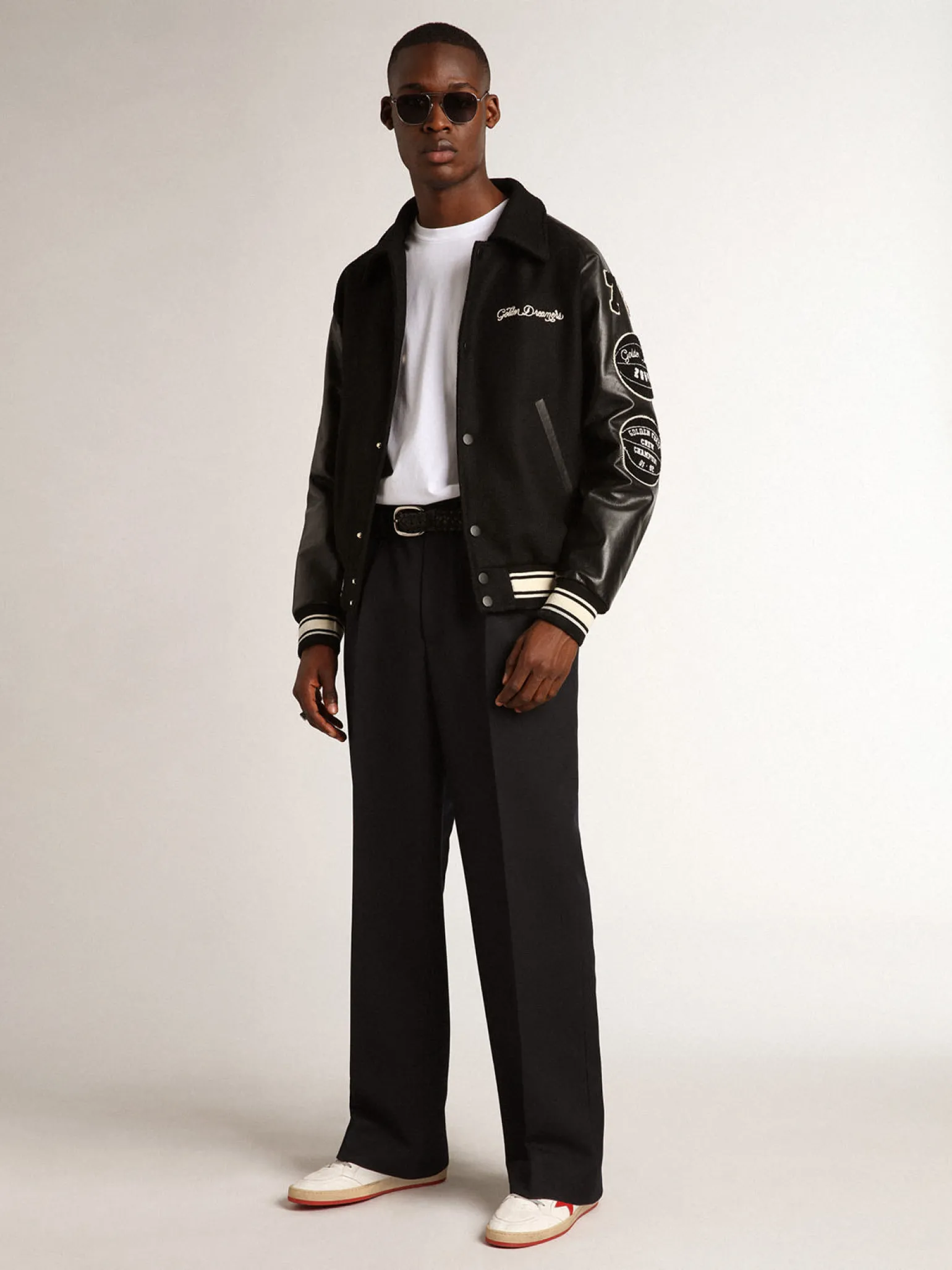 Flash Sale Jaqueta bomber de lã preta com patch Casacos e blusões