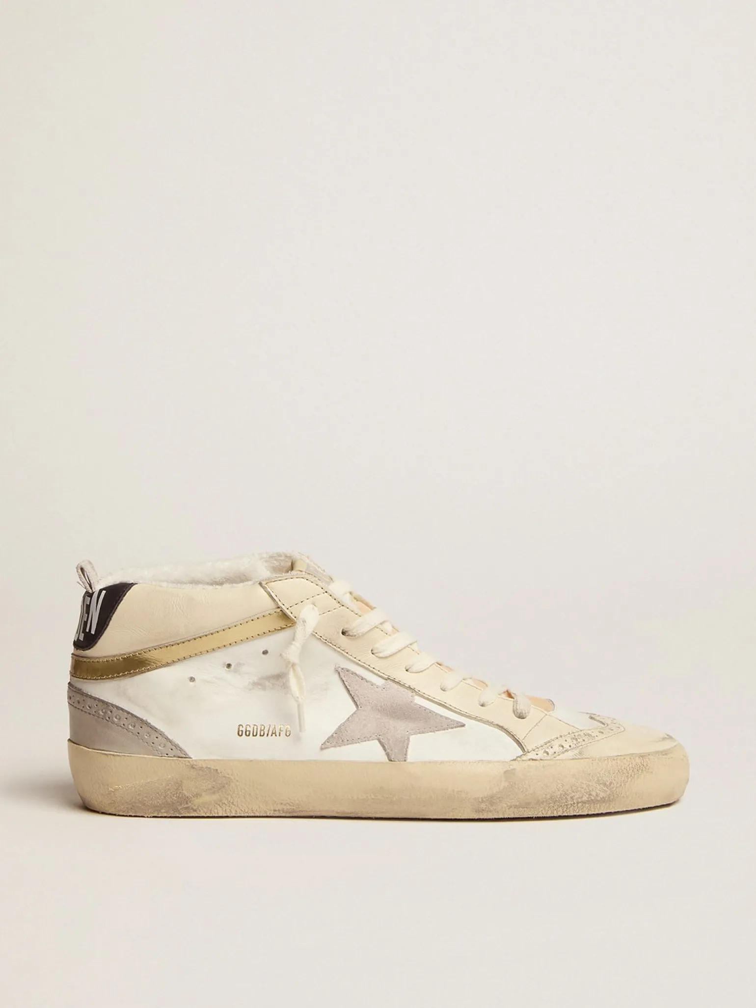 Online Mid Star Masculino com estrela de suede cinza claro e lista dourada Mid Star
