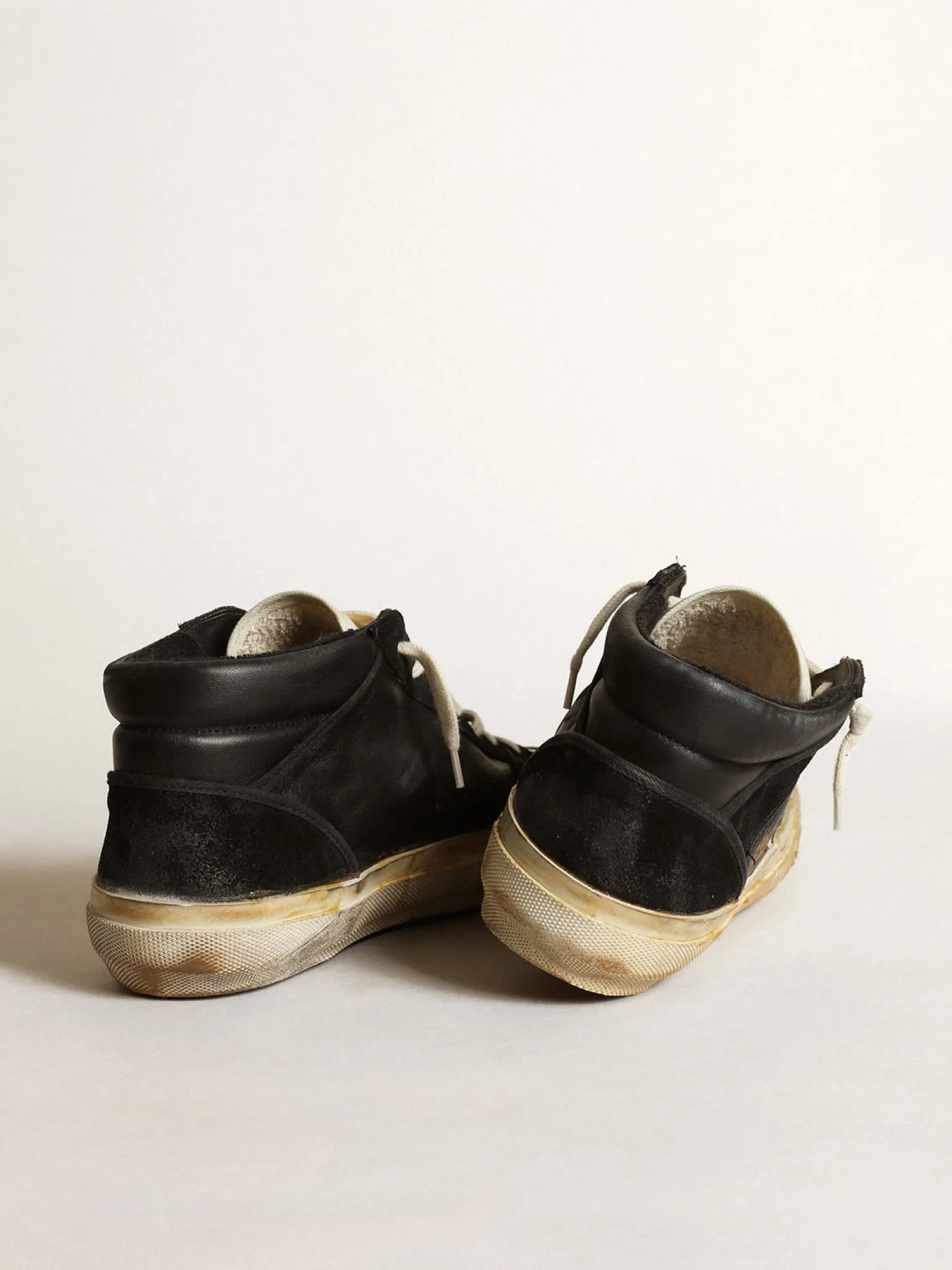 Online Mid Star Masculino de napa e suede pretos com estrela branca Mid Star