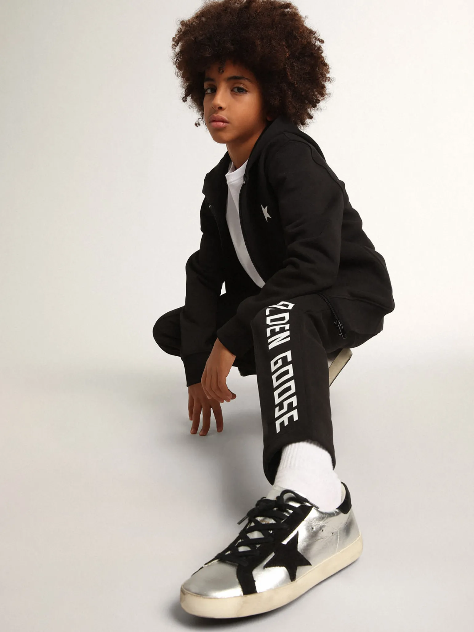 Best Moletom preto com capuz e estrela e logo brancos em contraste Roupas de cima (4-12 years) | Roupas de cima (4-12 years)