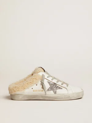 Store Mule Super-Star feminino de couro branco e forro de shearling MULHER Super-Star Sabot
