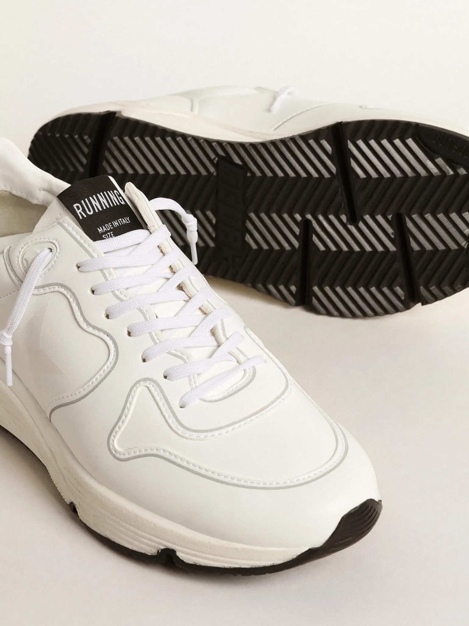 Best Sale Running Sole Feminino com base vegetal e estrela e talão brancos MULHER Running Sole