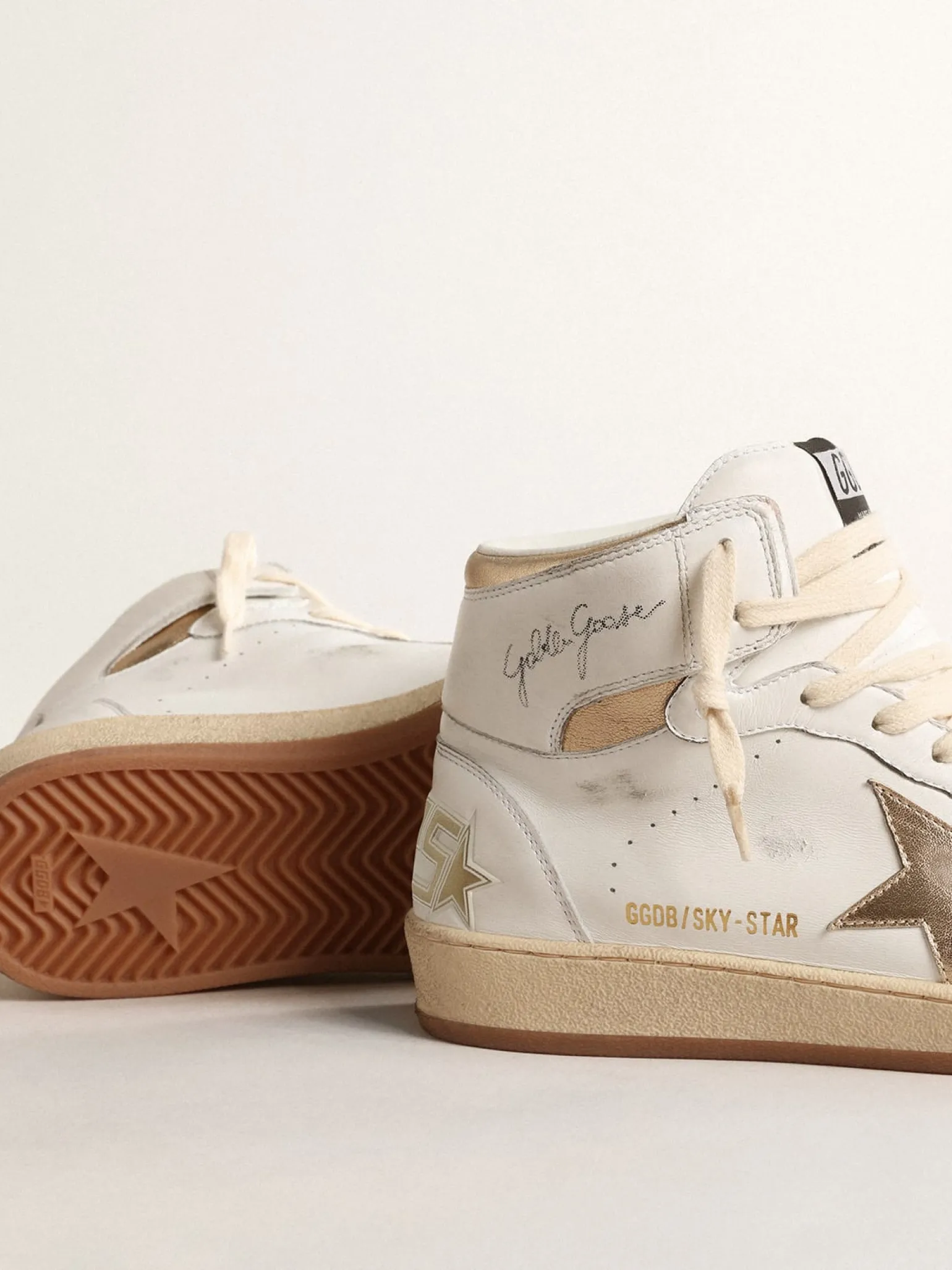 Cheap Sky-Star de napa branca com estrela e talão de couro metálico dourado MULHER Sky-Star