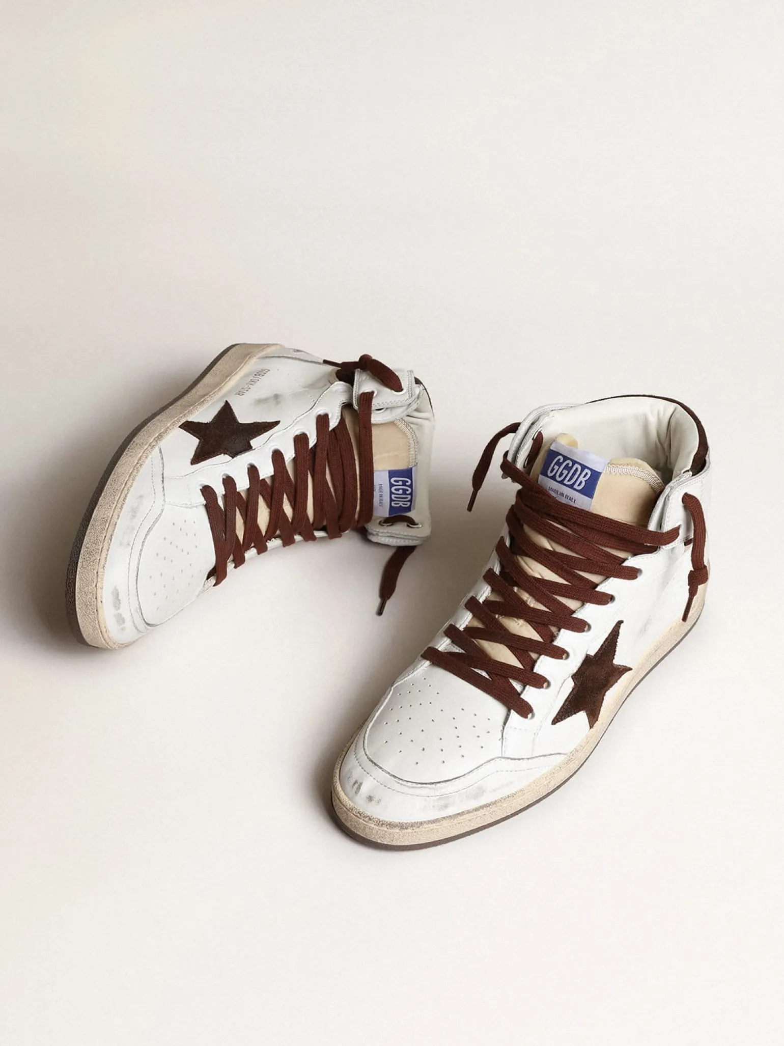 Sale Sky-Star Masculino de napa branca com estrela de suede chocolate Sky-Star