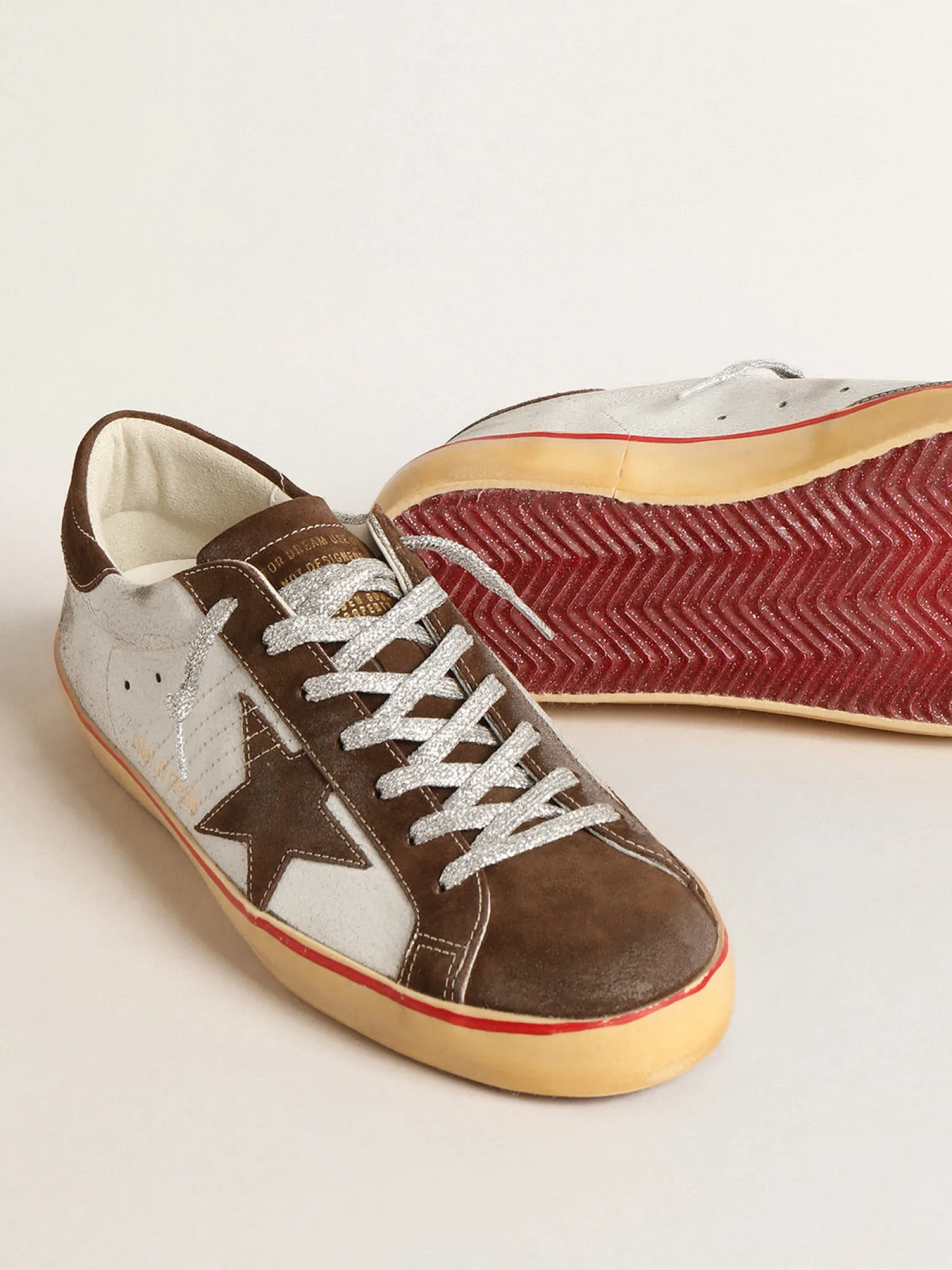 Hot Super-Star com estrela e talão de suede marrom Super-Star