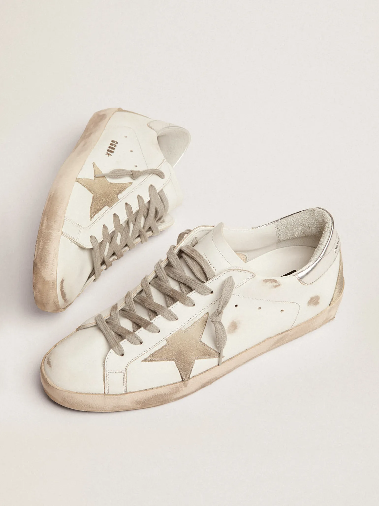 Discount Super-Star masculino com talão prateado e inscrições Super-Star