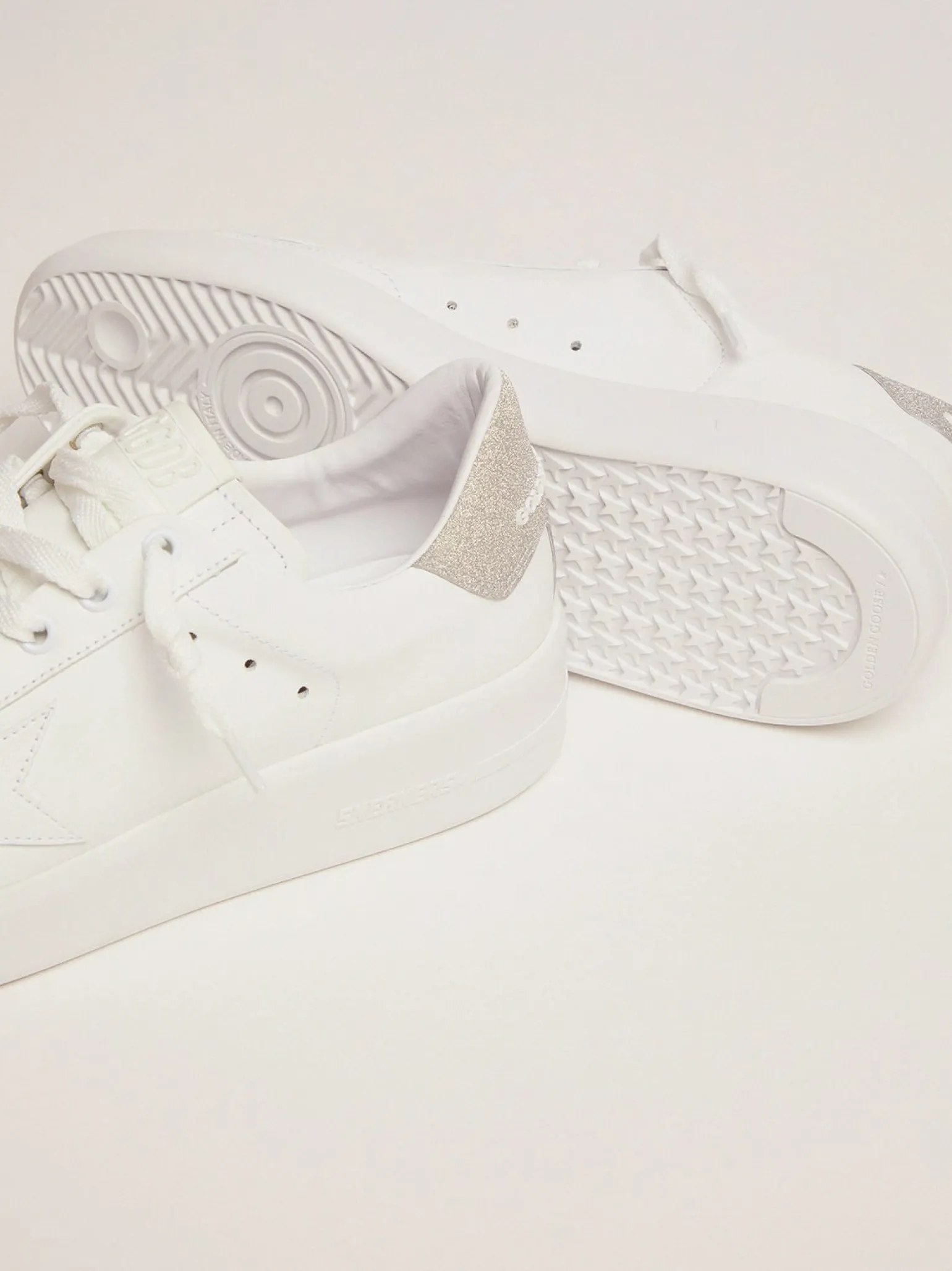 Flash Sale Tênis Purestar de couro branco e talão com glitter champanhe MULHER Purestar