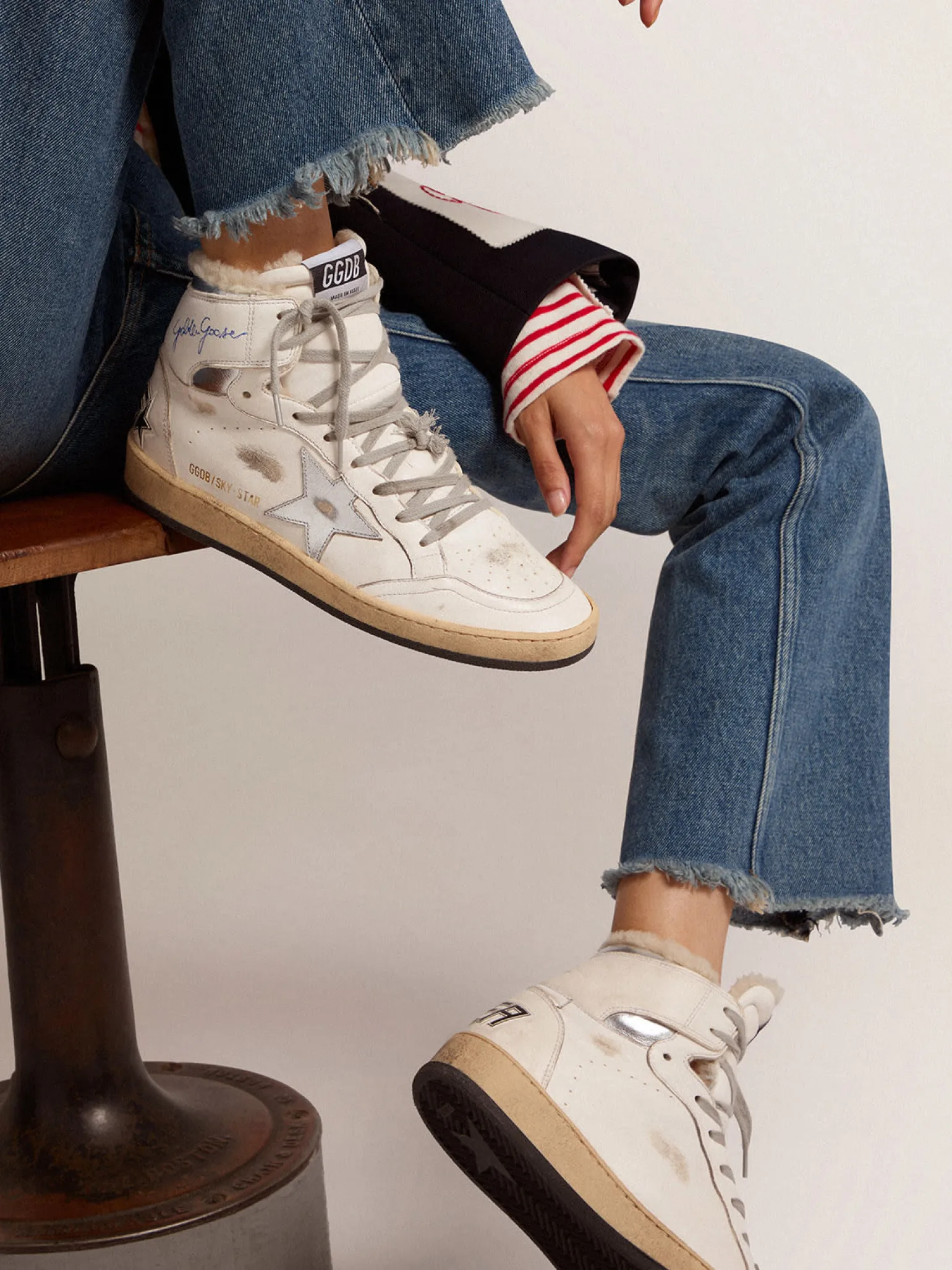 Store Tênis Sky-Star feminino com assinatura no tornozelo e forro de shearling MULHER Sky-Star