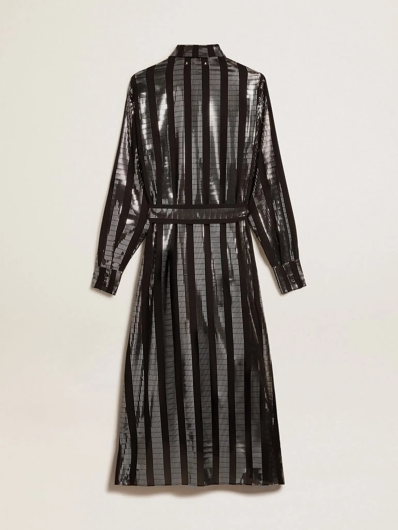 Fashion Vestido chemise preto com aplicações metálicas MULHER Vestidos e macacões